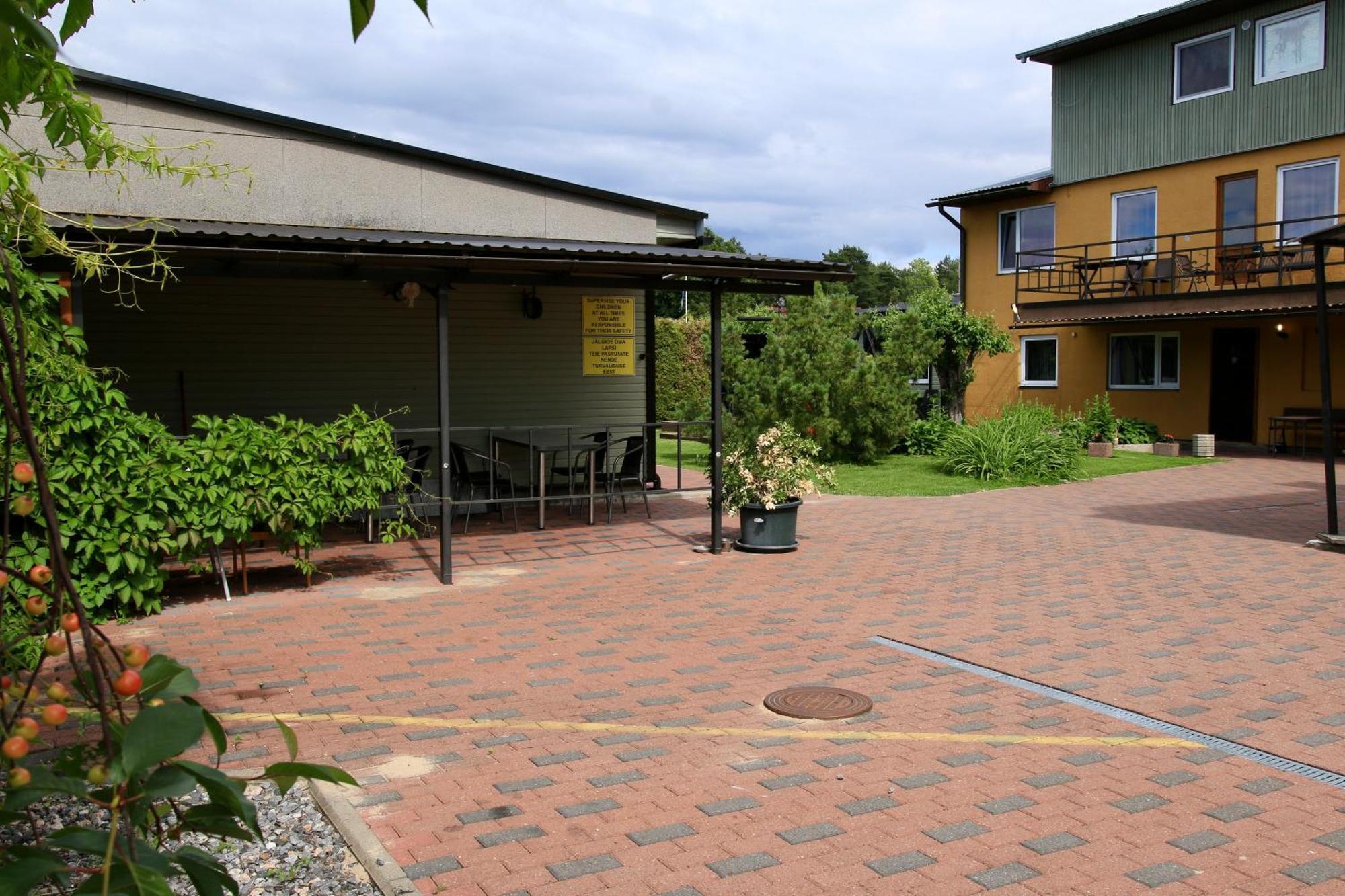 Guesthouse Maenniku 페르누 외부 사진