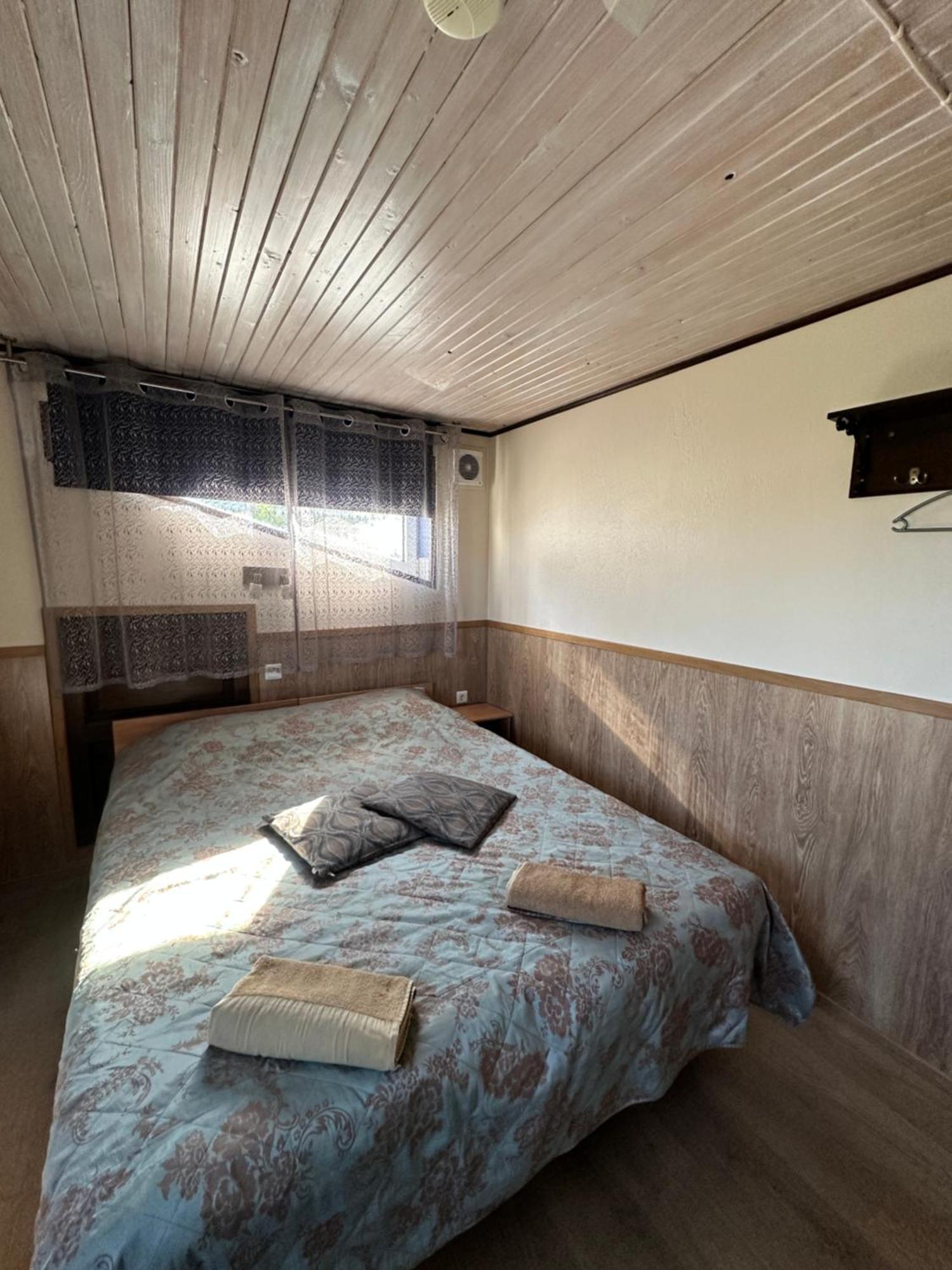 Guesthouse Maenniku 페르누 외부 사진