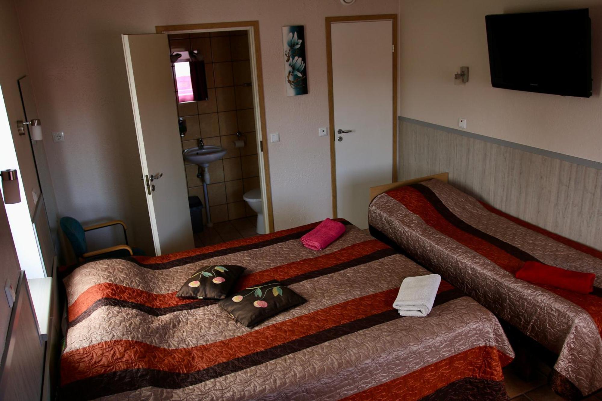 Guesthouse Maenniku 페르누 외부 사진